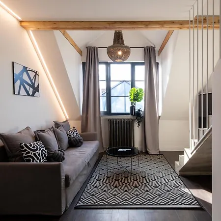 Turgaus Self Check-in Old Town Aparthotel