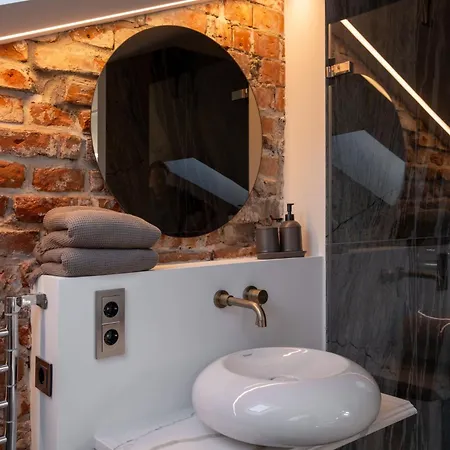 Turgaus Self Check-in Old Town 3*