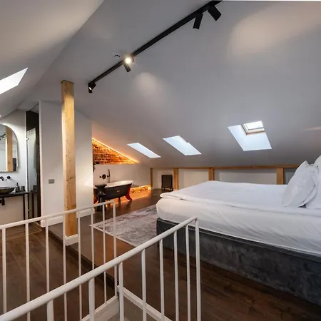 Turgaus Self Check-in Old Town