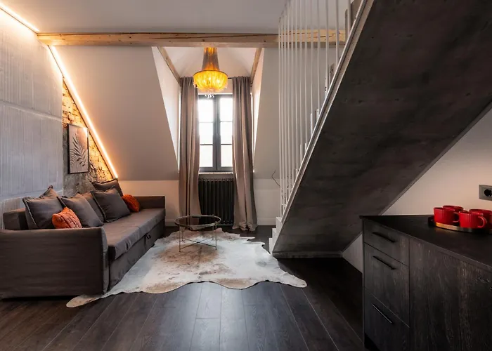 Turgaus Self Check-in Old Town Apart-hotel